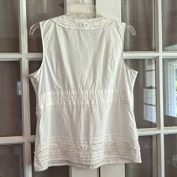 Talbots White V-Neck Cotton Embellished Blouse Sleeveless Side Zip 14P - Picture 3 of 9
